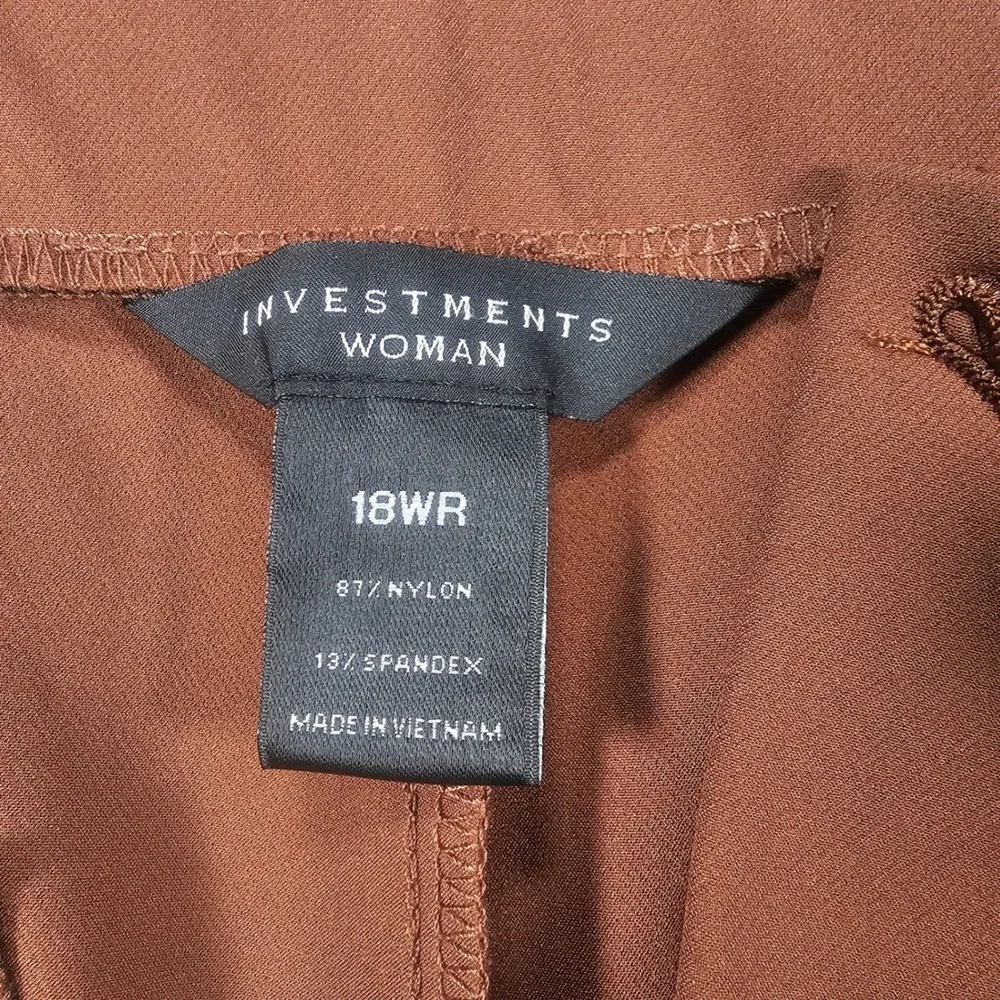 Investments Woman 18W Reg Brown Slim Leg Stretch Dress Pants Slacks NWT 1528